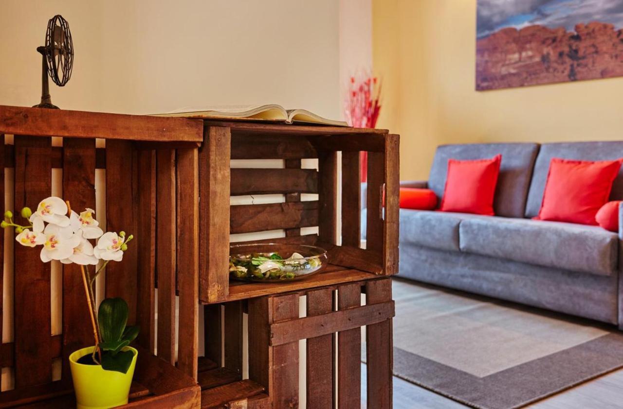 Lovely & Bright Bogatell Beach Apartment Barcelona Buitenkant foto