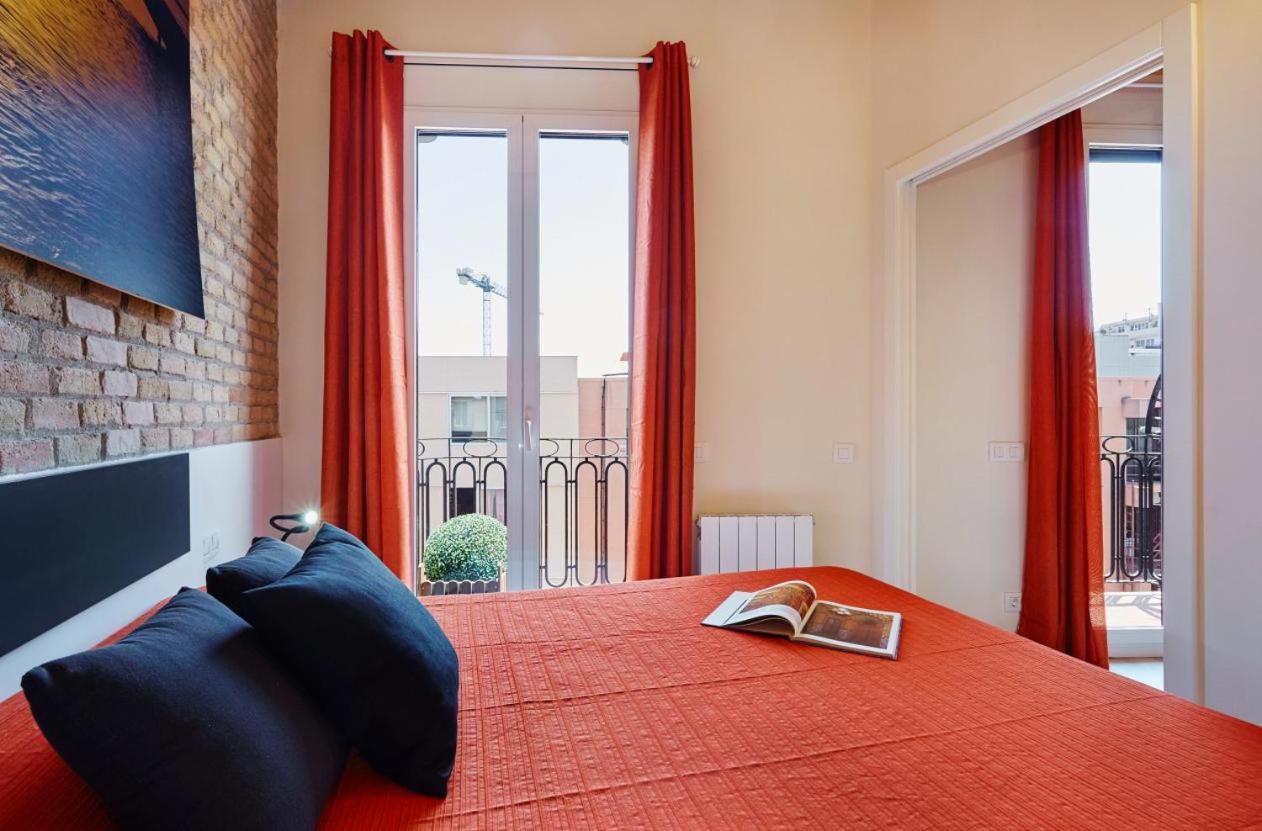 Lovely & Bright Bogatell Beach Apartment Barcelona Buitenkant foto