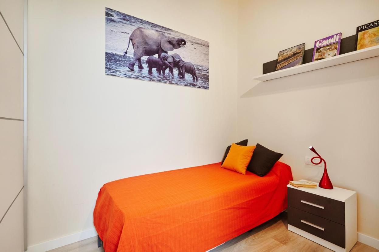 Lovely & Bright Bogatell Beach Apartment Barcelona Buitenkant foto